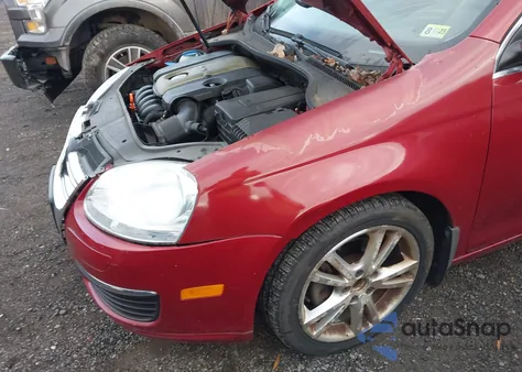 2006 Volkswagen Jetta 2.5 z USA, uszkodzony, nr VIN 3VWRF71K46M677733